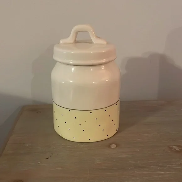 Rae Dunn ‘snack’ jar - Picture 2 of 2